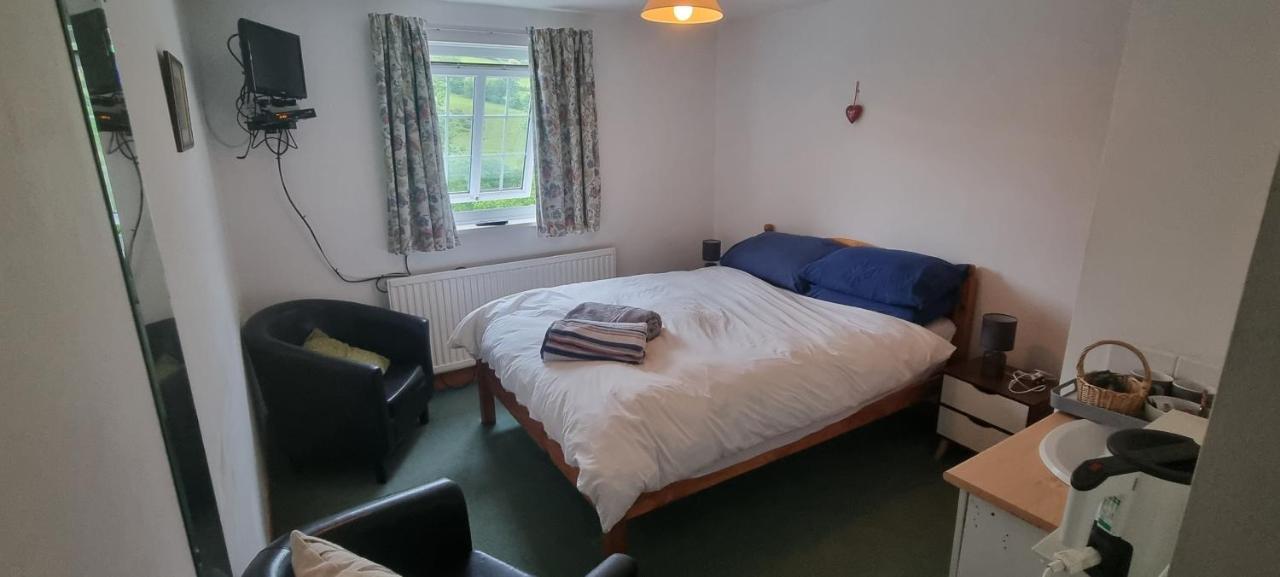 Dinas Castle Inn Brecon Ngoại thất bức ảnh